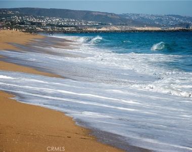 1303 E Balboa Boulevard - Photo Thumbnail 9