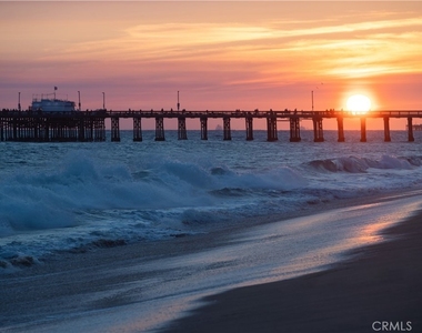 1303 E Balboa Boulevard - Photo Thumbnail 5
