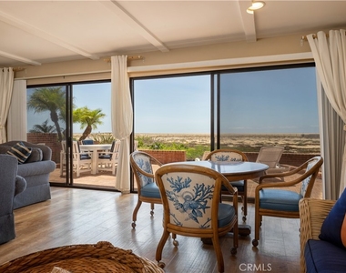 1303 E Balboa Boulevard - Photo Thumbnail 11