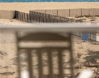 1303 E Balboa Boulevard - Photo Thumbnail 2