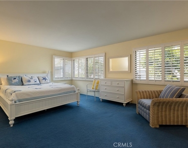 1303 E Balboa Boulevard - Photo Thumbnail 13