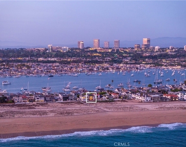 1303 E Balboa Boulevard - Photo Thumbnail 20