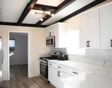 61576 Aberdeen Drive - Photo Thumbnail 4
