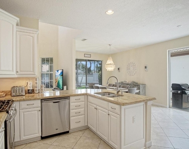 8176 Quail Meadow Way - Photo Thumbnail 10