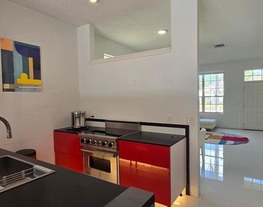 661 Lake Wellington Drive - Photo Thumbnail 80