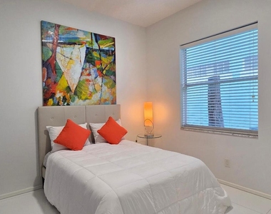 661 Lake Wellington Drive - Photo Thumbnail 55