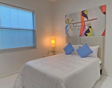 661 Lake Wellington Drive - Photo Thumbnail 73
