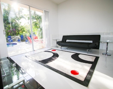 661 Lake Wellington Drive - Photo Thumbnail 26