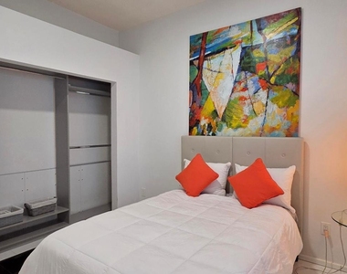 661 Lake Wellington Drive - Photo Thumbnail 57