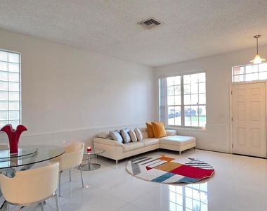 661 Lake Wellington Drive - Photo Thumbnail 53