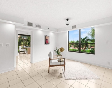 7201 Promenade Drive E - Photo Thumbnail 5