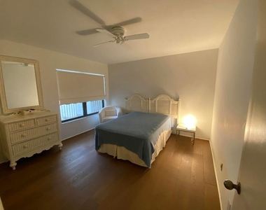 5801 N Ocean Boulevard - Photo Thumbnail 6