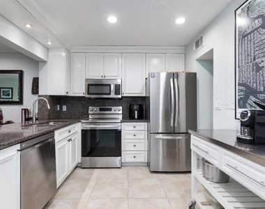 961 S Ocean Drive - Photo Thumbnail 19