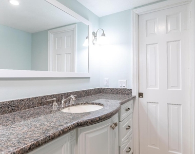 961 S Ocean Drive - Photo Thumbnail 10