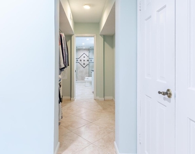 961 S Ocean Drive - Photo Thumbnail 5