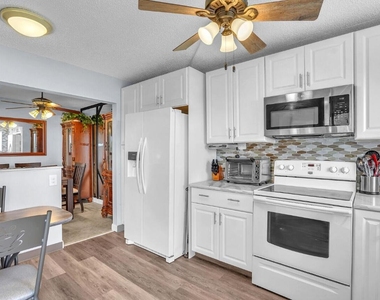 3959 Via Poinciana - Photo Thumbnail 14