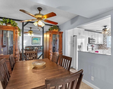 3959 Via Poinciana - Photo Thumbnail 11