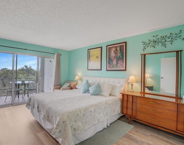 3959 Via Poinciana - Photo Thumbnail 16