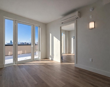 91 Bruckner Blvd - Photo Thumbnail 6