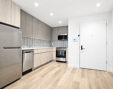 91 Bruckner Blvd - Photo Thumbnail 7