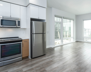285 8th Ave N. - Photo Thumbnail 3