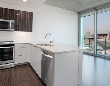 1250 Cherokee St - Photo Thumbnail 9