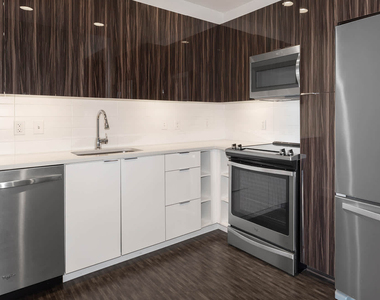 1250 Cherokee St - Photo Thumbnail 7