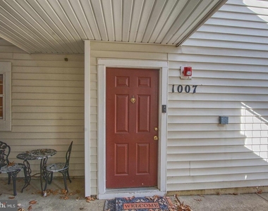 1007 Fallcrest Court - Photo Thumbnail 1