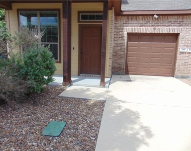 185 Creekside Villa Dr - Photo Thumbnail 1