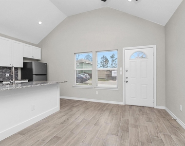 16706 E Hammon - Photo Thumbnail 6