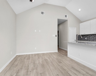 16706 E Hammon - Photo Thumbnail 3