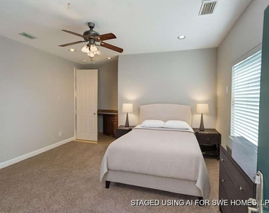 7039 Kingston Cove Lane - Photo Thumbnail 11