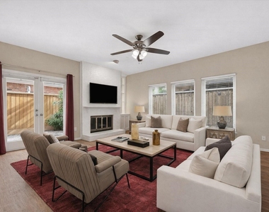 2413 Potomac Drive - Photo Thumbnail 4