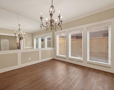 2413 Potomac Drive - Photo Thumbnail 7