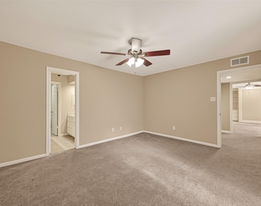 2413 Potomac Drive - Photo Thumbnail 24