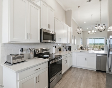 11851 Venetian Lagoon Drive - Photo Thumbnail 7