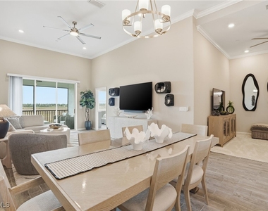 11851 Venetian Lagoon Drive - Photo Thumbnail 13