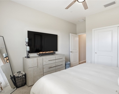 11851 Venetian Lagoon Drive - Photo Thumbnail 30