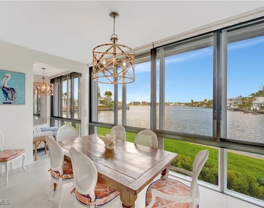2258 Gulf Shore Boulevard N - Photo Thumbnail 3