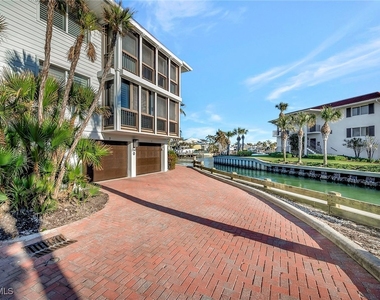 2258 Gulf Shore Boulevard N - Photo Thumbnail 28