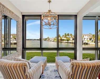 2258 Gulf Shore Boulevard N - Photo Thumbnail 9