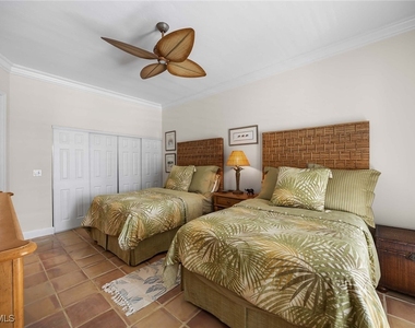 828 Hideaway Circle E - Photo Thumbnail 20