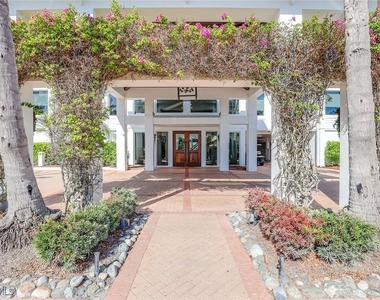 828 Hideaway Circle E - Photo Thumbnail 38