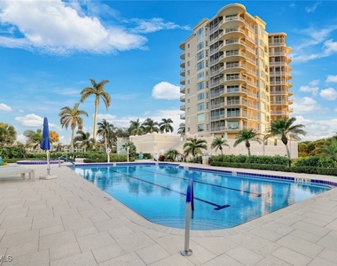4811 Island Pond Court - Photo Thumbnail 6