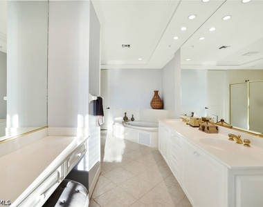4811 Island Pond Court - Photo Thumbnail 28