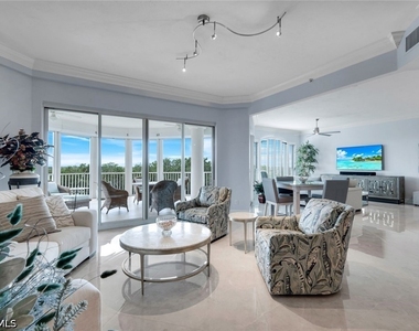 4811 Island Pond Court - Photo Thumbnail 10
