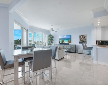 4811 Island Pond Court - Photo Thumbnail 18