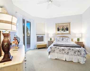 4811 Island Pond Court - Photo Thumbnail 4