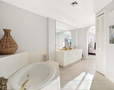 4811 Island Pond Court - Photo Thumbnail 2