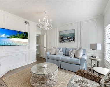797 Willowbrook Drive - Photo Thumbnail 15
